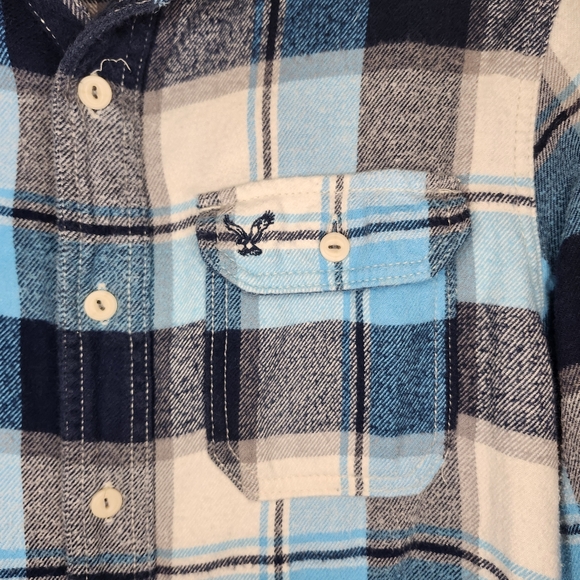 AMERICAN EAGLE Men’s long sleeve button down flannel- Small - Picture 7 of 7